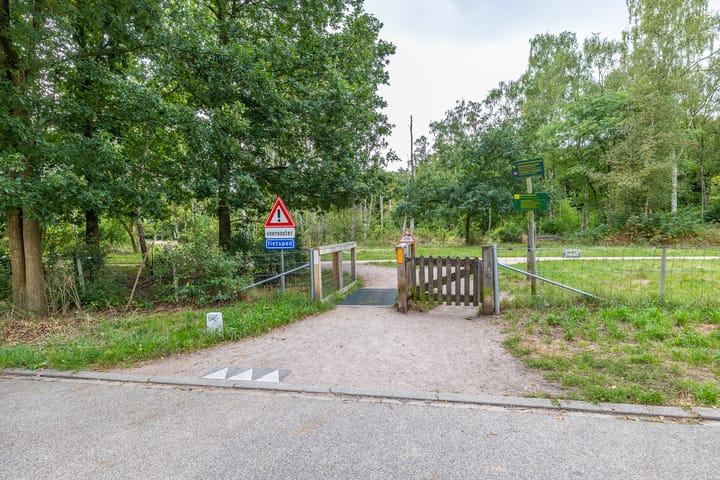 Foto 35 van Admiraal de Ruyterlaan 30