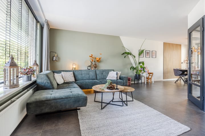 Foto 2 van Debussystraat 39