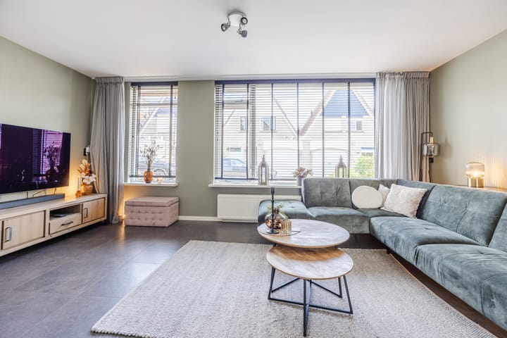 Foto 3 van Debussystraat 39