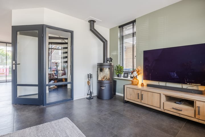 Foto 5 van Debussystraat 39