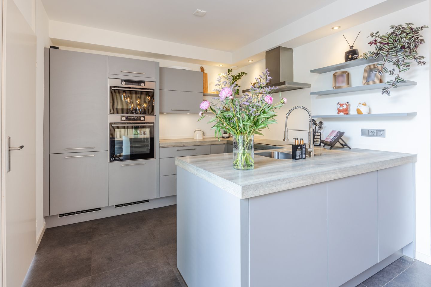 Foto 10 van Debussystraat 39