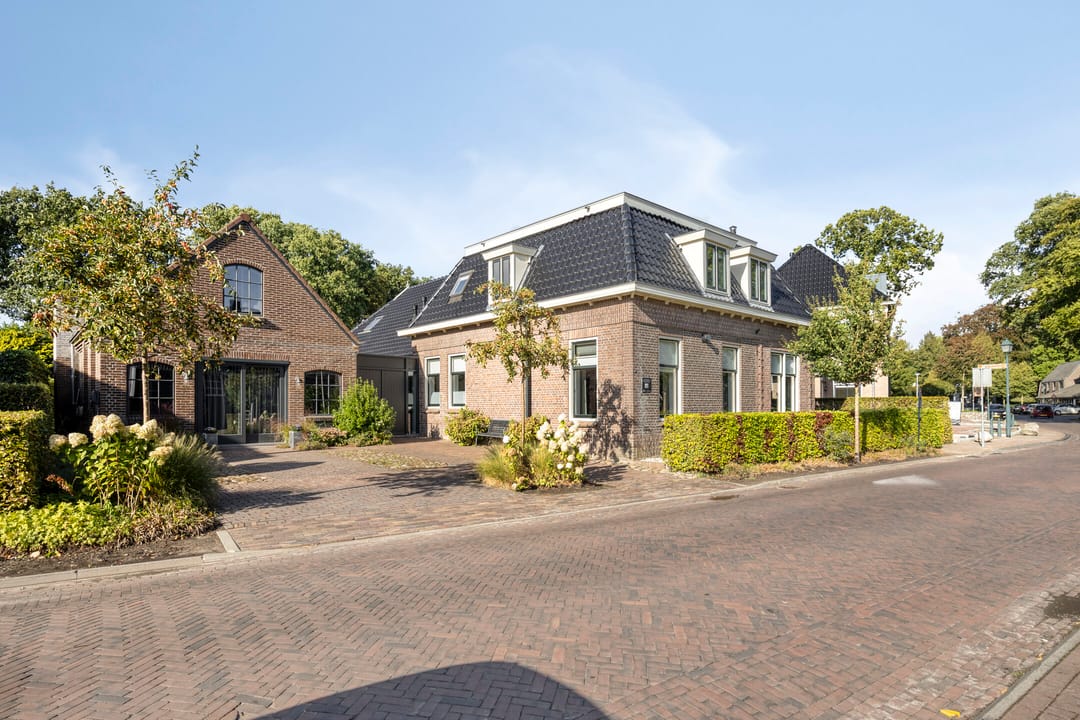 Photo 2 of Heuvelenweg 44-A