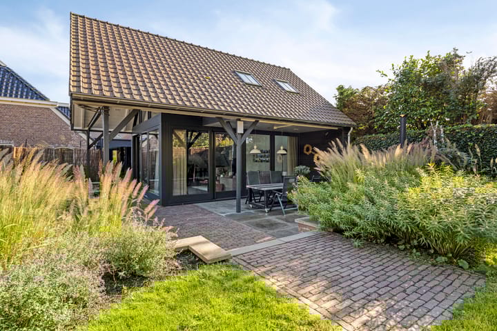 Photo 3 of Heuvelenweg 44-A