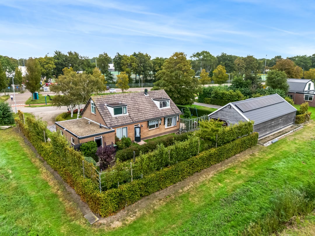 Photo 2 of Vennewatersweg 10
