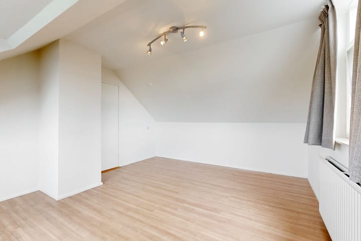 Foto 24 van Vennewatersweg 10