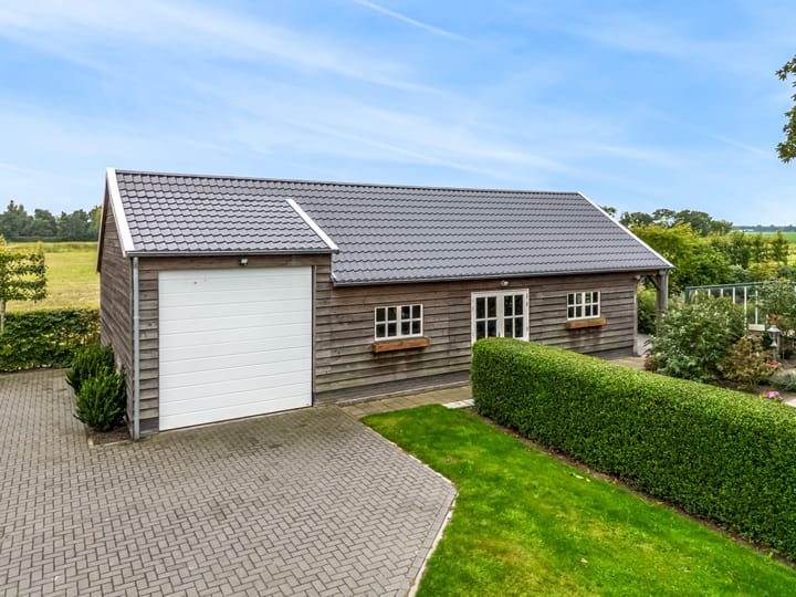 Foto 42 van Vennewatersweg 10