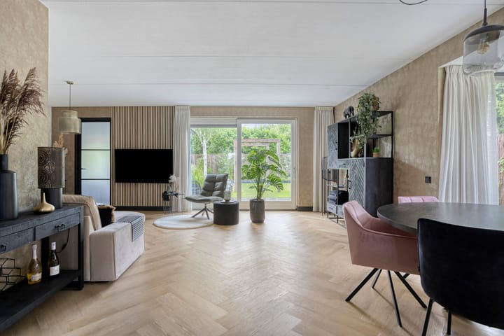 Foto 11 van Lange Hout 13