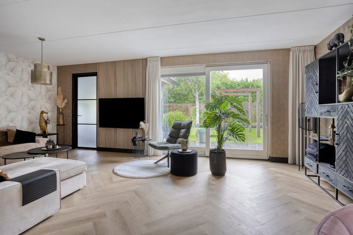 Foto 12 van Lange Hout 13