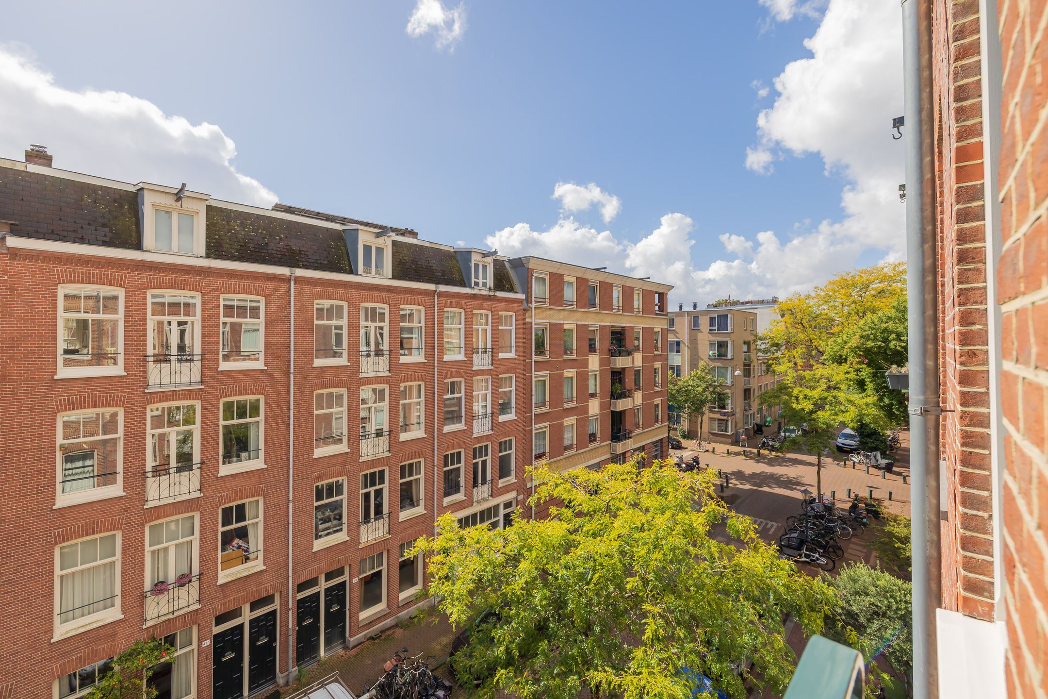 Foto 24 van Joan Melchior Kemperstraat 62-3