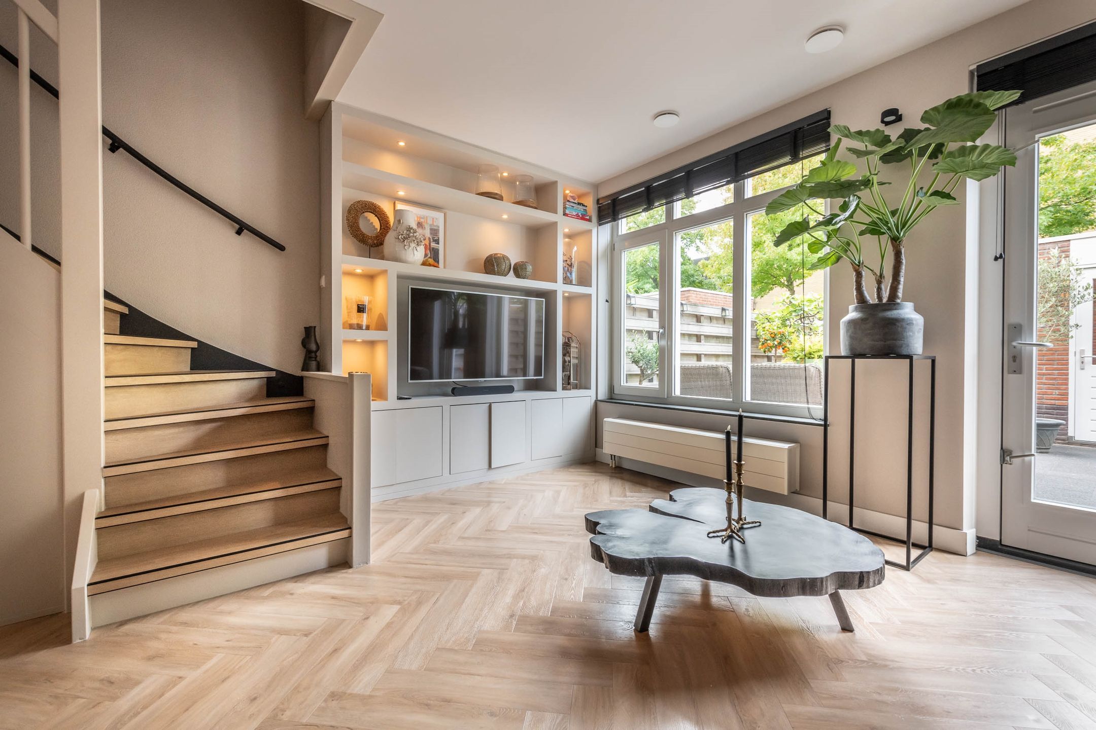 Foto 9 van Dotterbloemweg 8