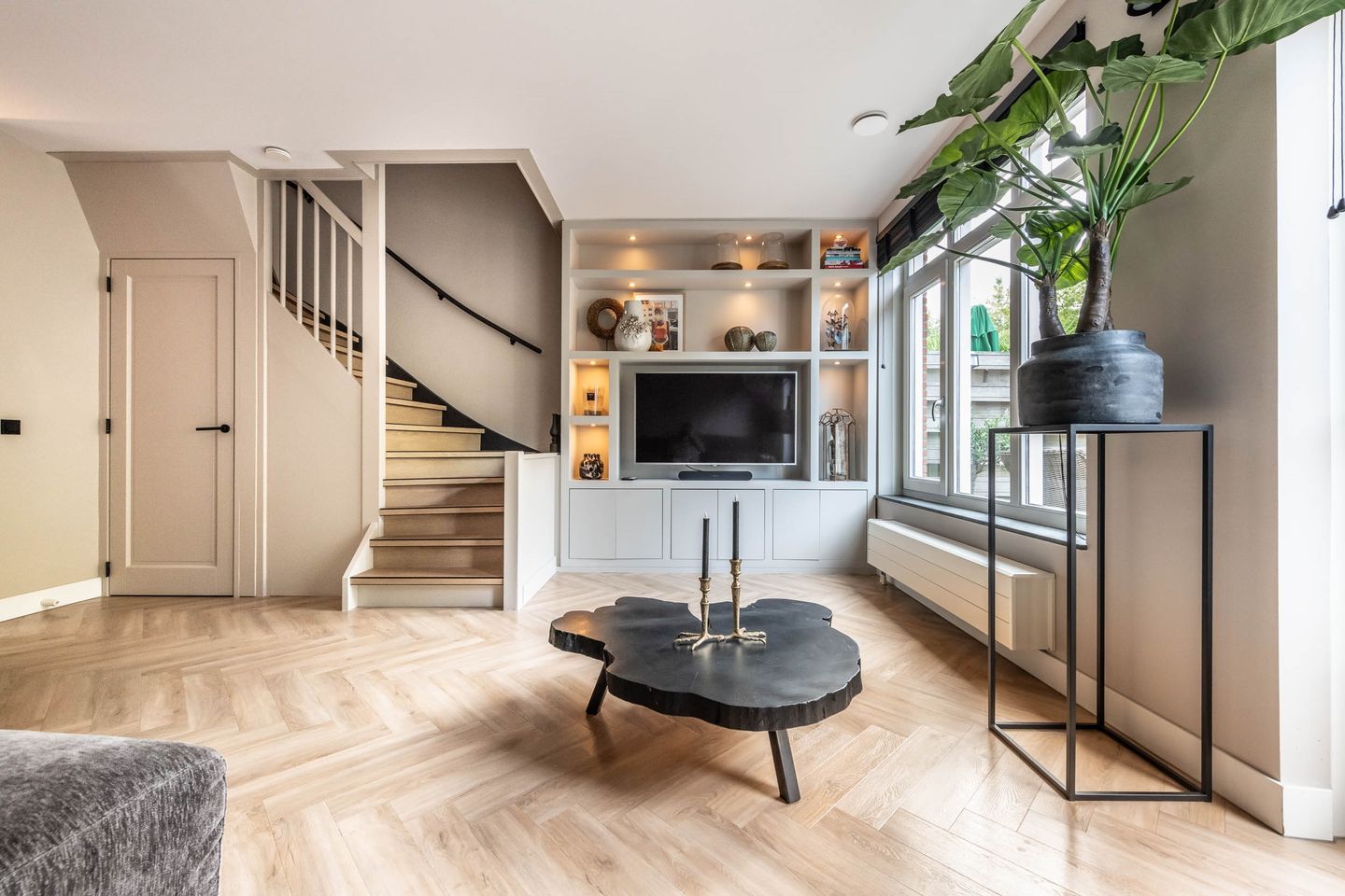 Foto 10 van Dotterbloemweg 8