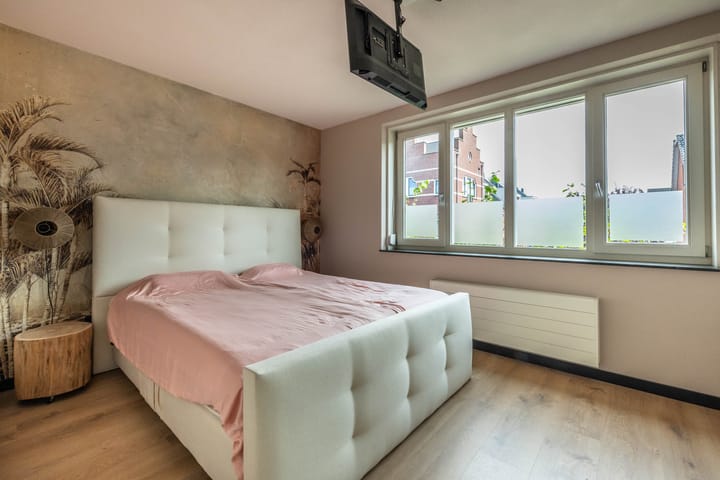 Foto 17 van Dotterbloemweg 8