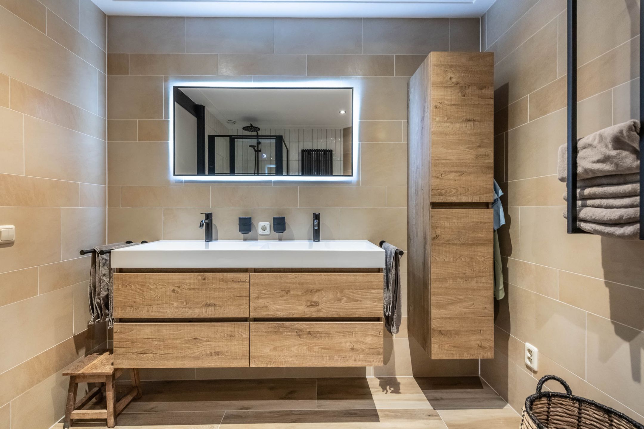 Foto 24 van Dotterbloemweg 8