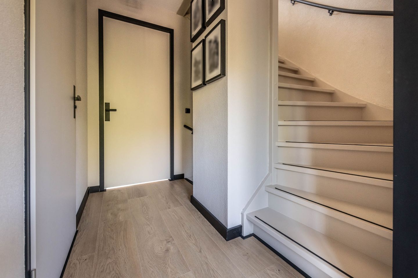 Foto 25 van Dotterbloemweg 8