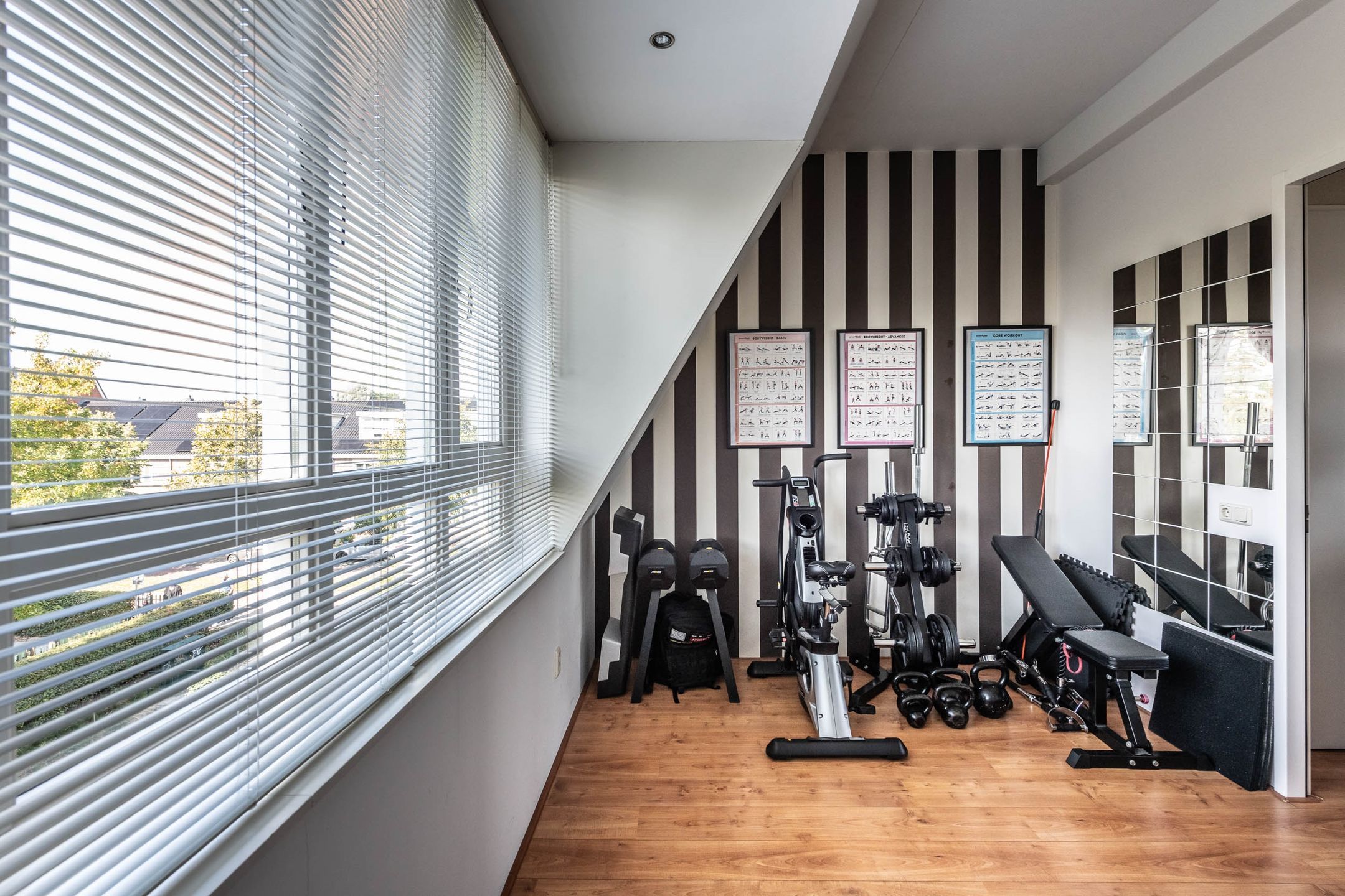 Foto 27 van Dotterbloemweg 8