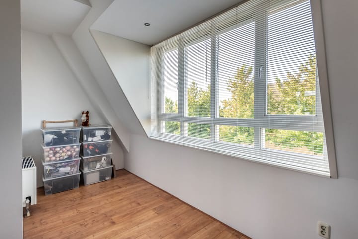 Foto 28 van Dotterbloemweg 8