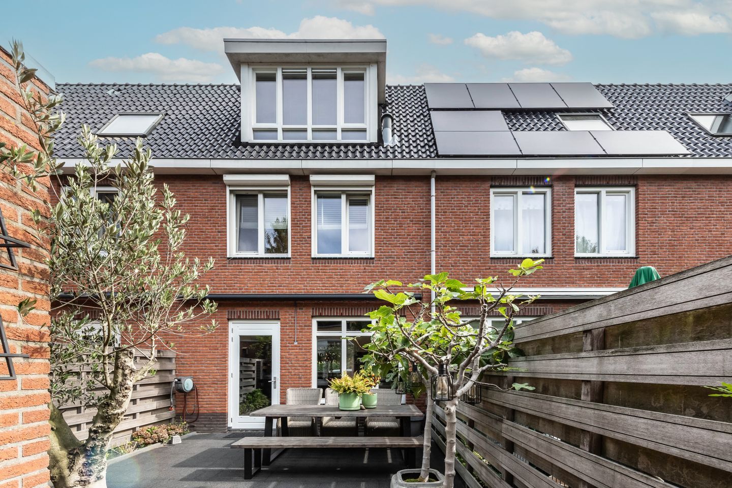 Foto 34 van Dotterbloemweg 8