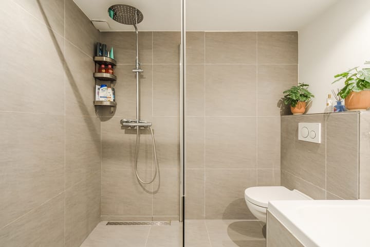 Foto 28 van Trompstraat 46