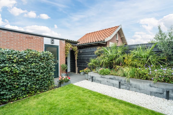 Foto 36 van Trompstraat 46