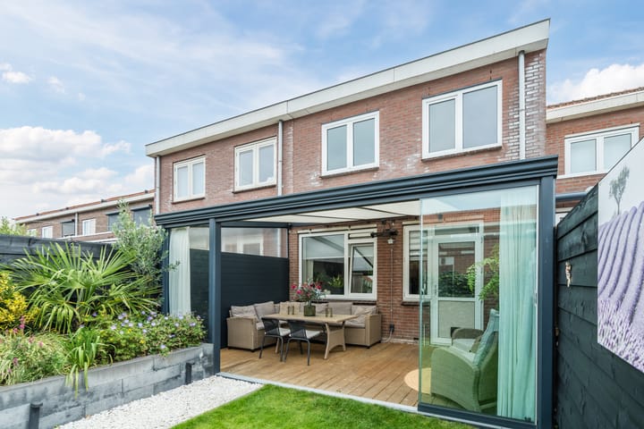 Foto 39 van Trompstraat 46