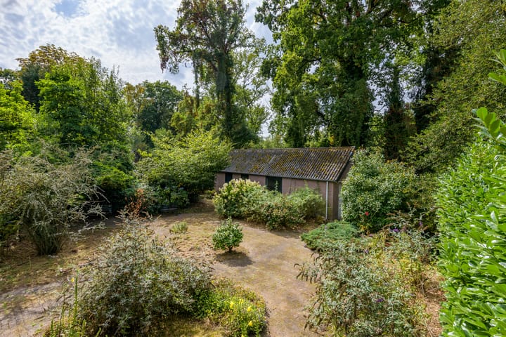 Foto 24 van Hoofdweg 15-A