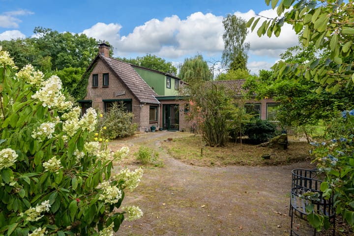 Foto 28 van Hoofdweg 15-A