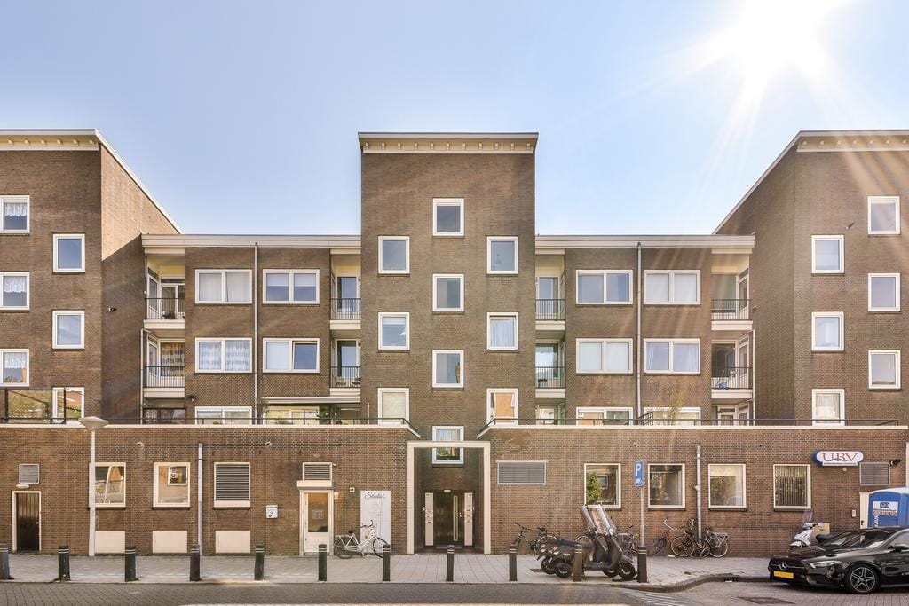 Photo 2 of Van Mourik Broekmanstraat 16-3