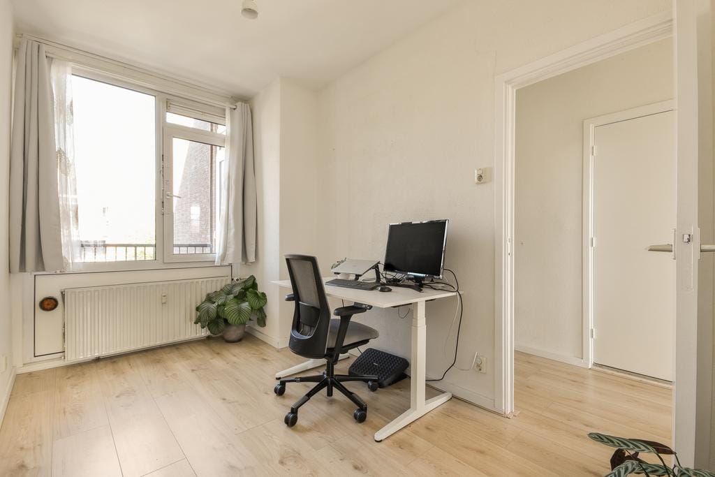 Photo 17 of Van Mourik Broekmanstraat 16-3