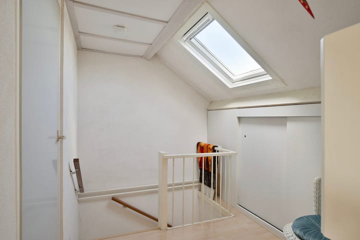 Photo 23 of Delta 15