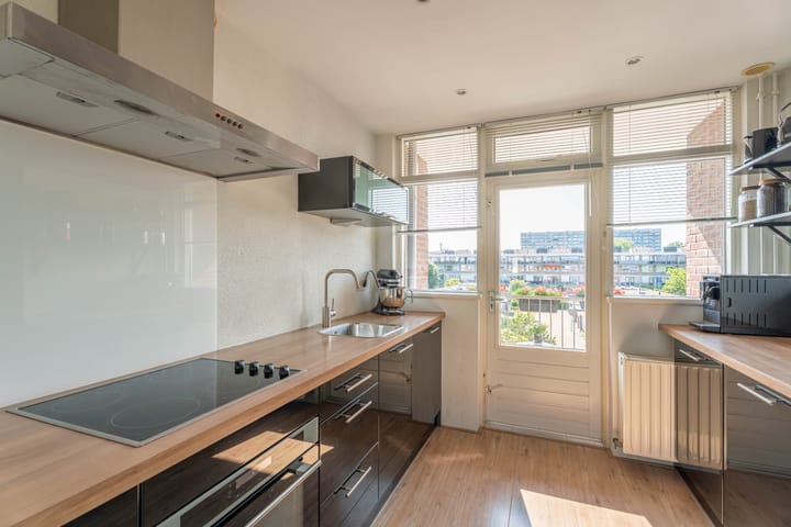 Foto 5 van Troelstrastraat 44