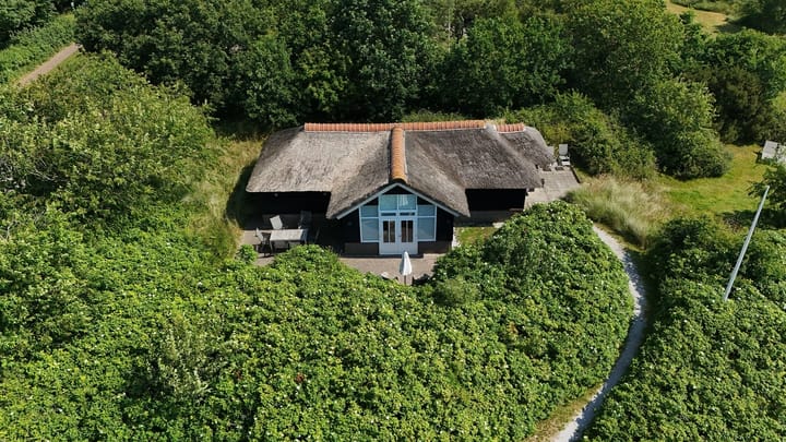 Foto 2 van Strandweg 74