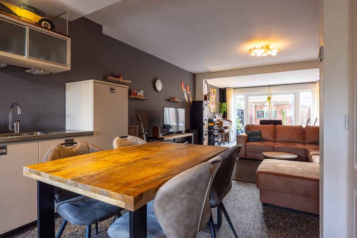 Foto 10 van Middelburgstraat 8