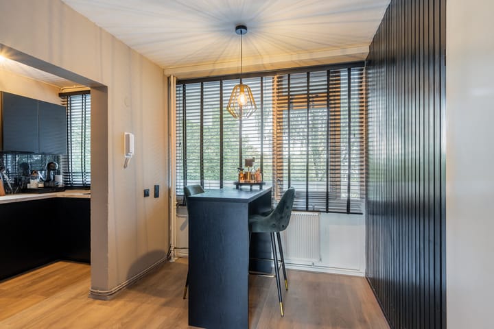 Foto 16 van Burgemeester A. van Walsumlaan 203