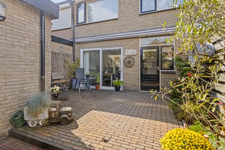 Foto 20 van Henry Dunantstraat 61