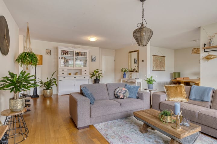 Photo 18 of Hofstraat 15