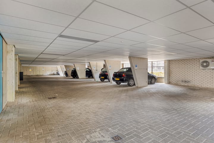 Photo 37 of Hofstraat 15