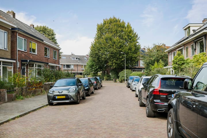 Foto 23 van Bouwerstraat 15