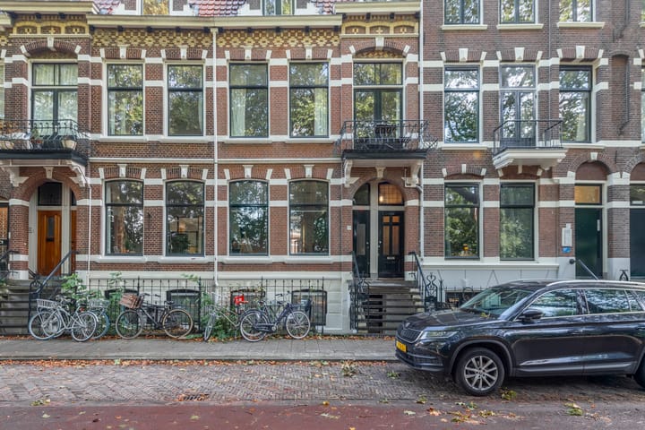 Foto 4 van Alexander Numankade 23