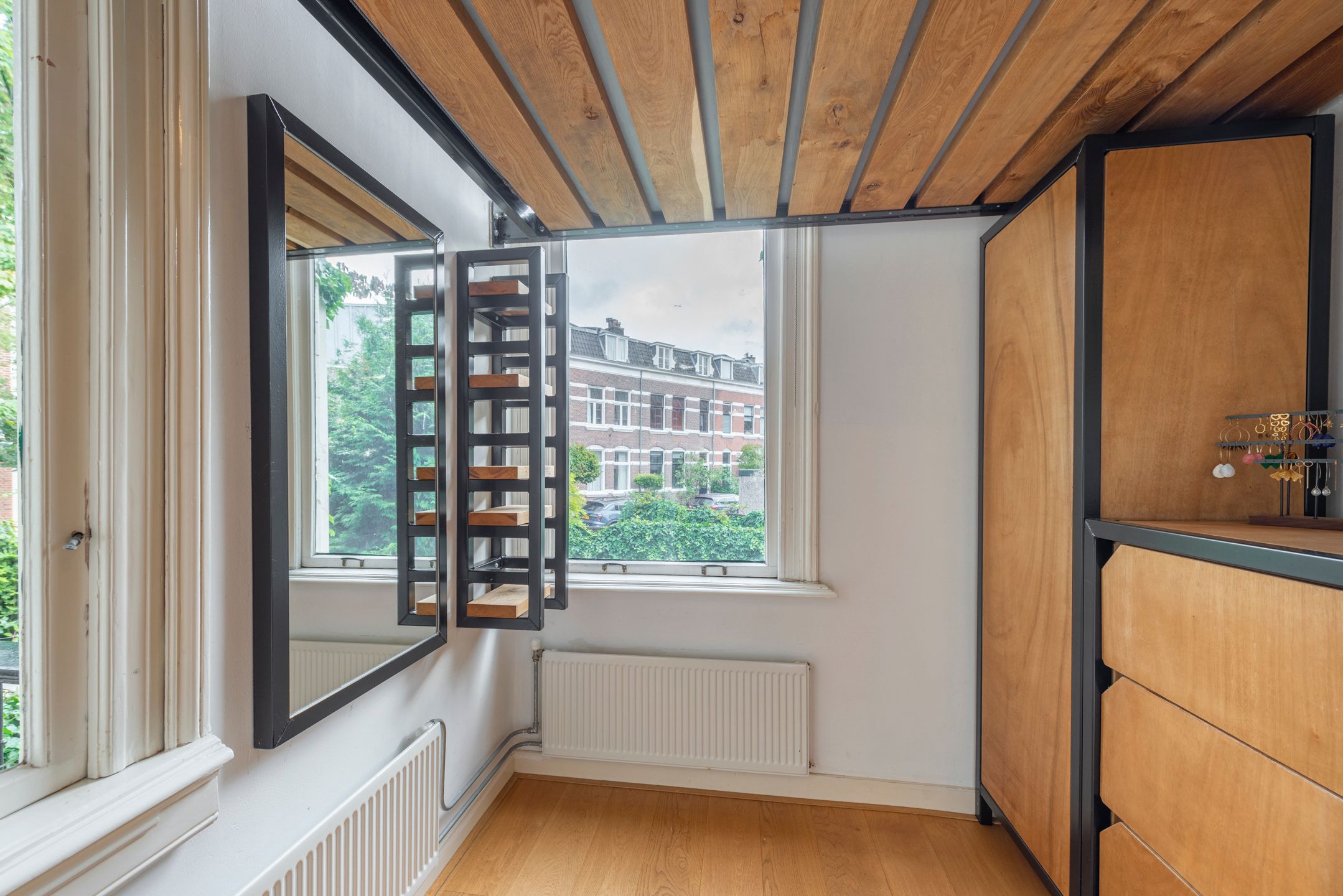 Foto 21 van Alexander Numankade 23