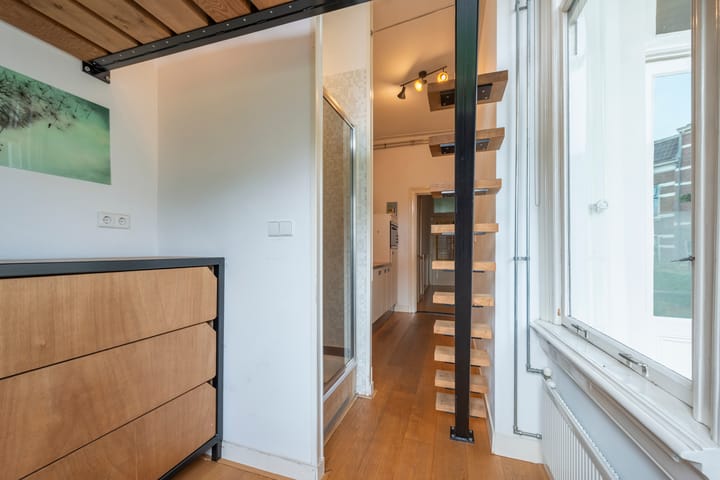 Foto 22 van Alexander Numankade 23