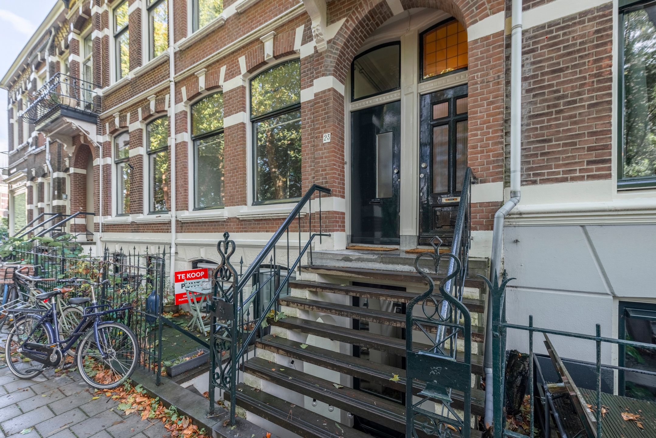 Foto 27 van Alexander Numankade 23