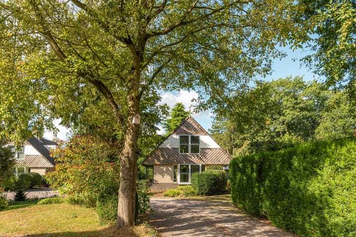 Prins Bernhardweg 24 main image