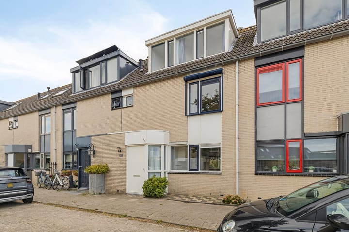 Photo 3 of Anna Teding van Berkhoutstraat 30