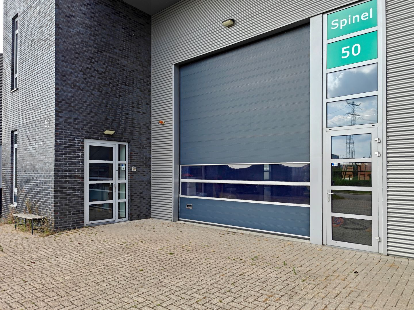 Bekijk foto 3 van Spinel 50