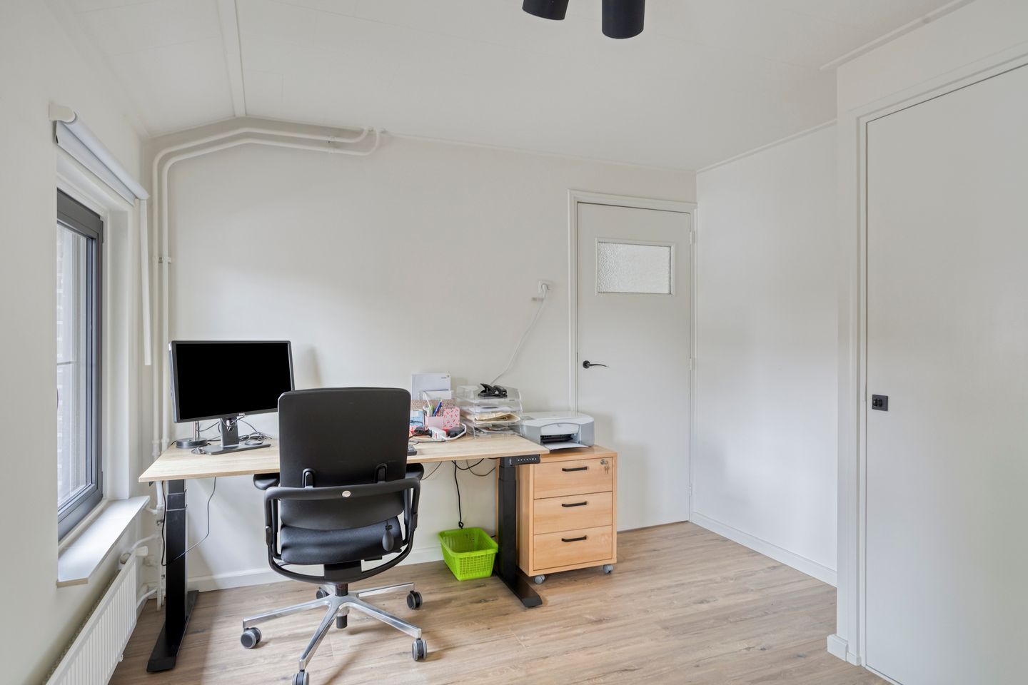 Photo 19 of Van Schendelstraat 15