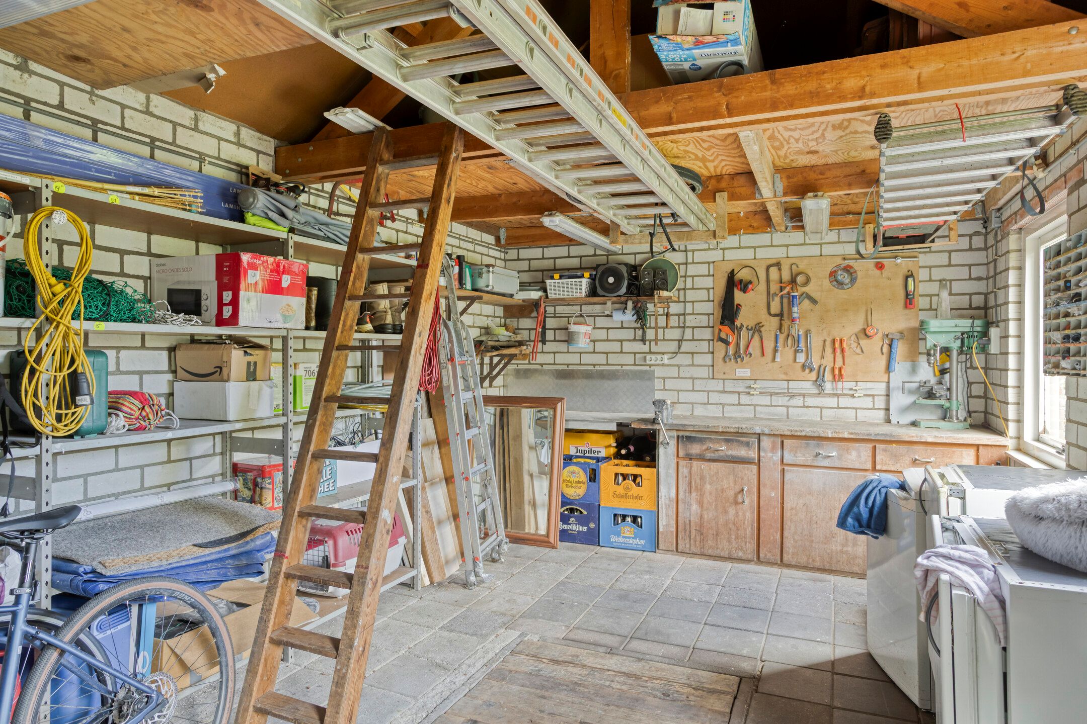 Photo 24 of Van Schendelstraat 15