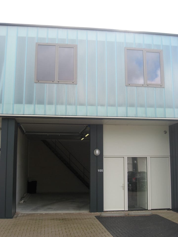 Pesetaweg 105, Nieuw-Vennep