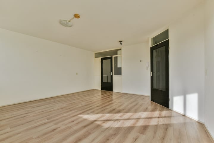 Foto 7 van Bernard Shawsingel 296