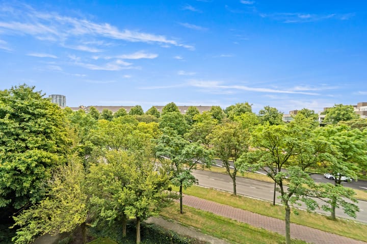 Photo 12 of Thomas Jeffersonlaan 307