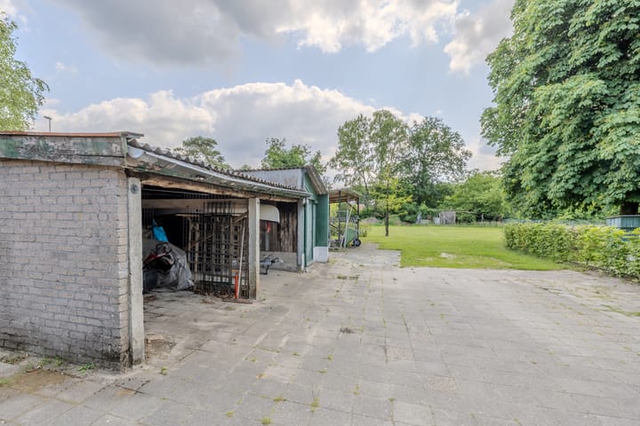 Photo 42 of Hoog Buurloseweg 115